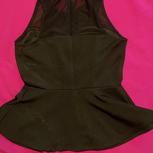 Black tank top - Picture 2 of 5